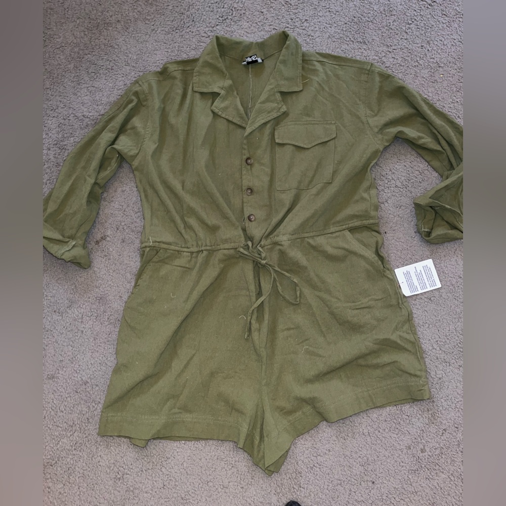 ASOS size US 12, army green romper/ blouse situation.